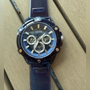 Guess Men's Blue Iridescent Multi-function Watch with Silicone Bracelet